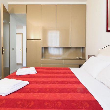 Duomo Luxury Apartment - One Bed Milánó Kültér fotó