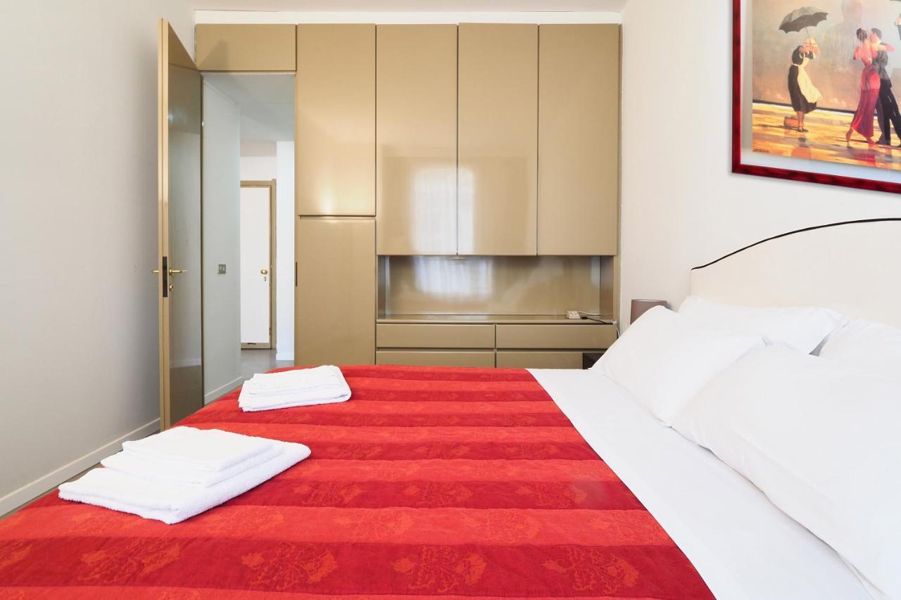 Duomo Luxury Apartment - One Bed Milánó Kültér fotó